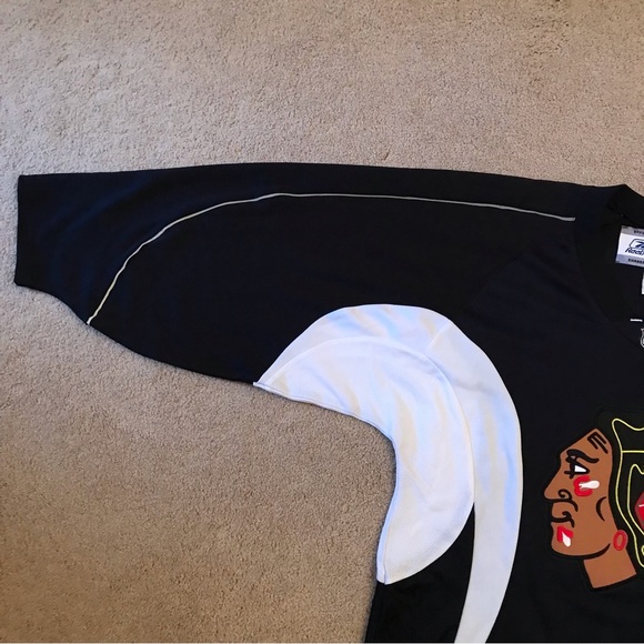 Reebok Chicago Blackhawks Authentic Practice Jersey Adult Medium Black White - Picture 6 of 9